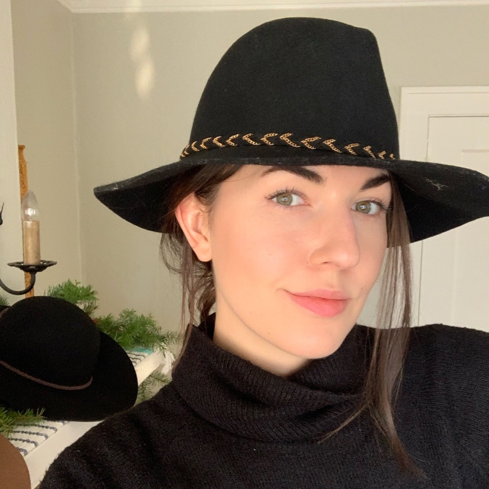 Pack of Cute Felt Hats for Winter!